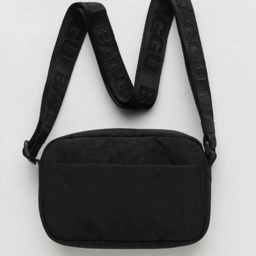 NWT BAGGU NAVY Camera Crossbody